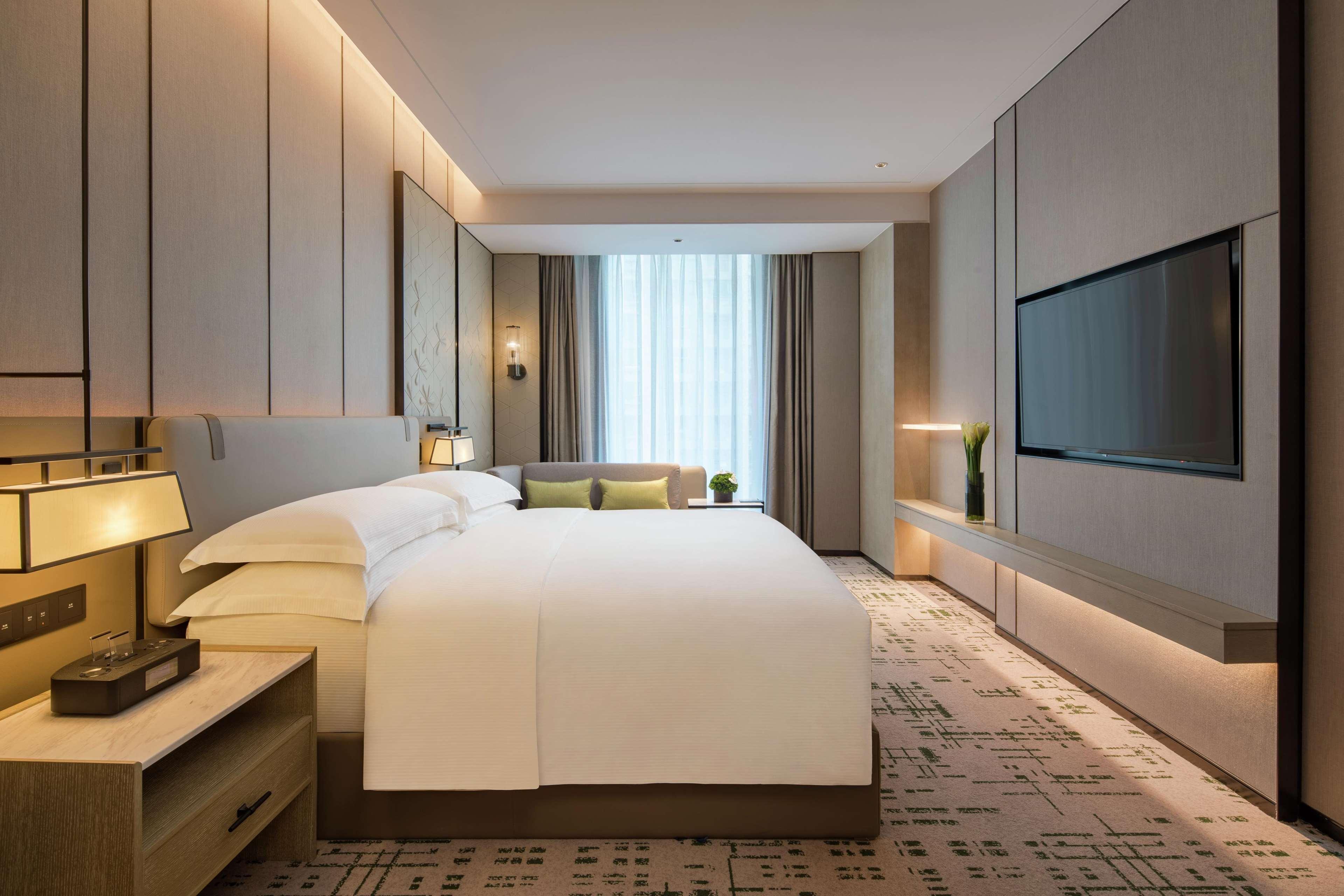 Отель Hilton Chengdu Chenghua Экстерьер фото